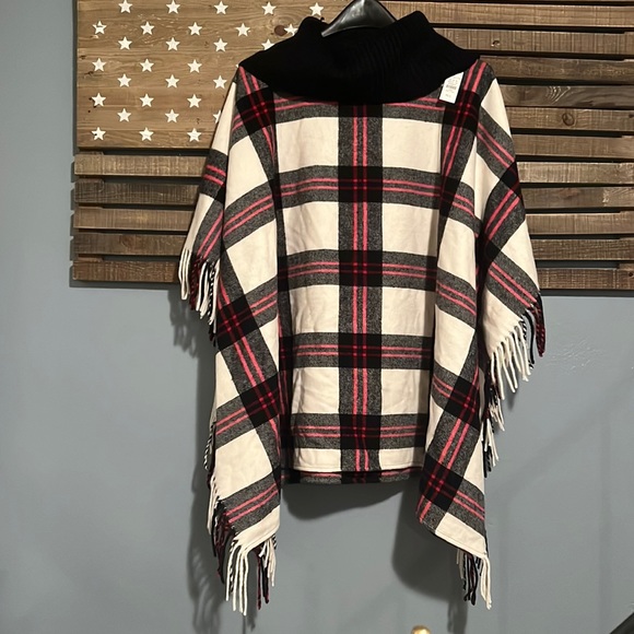 Talbots Poncho - Picture 1 of 2